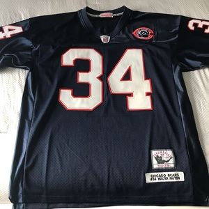 Mitchell And Ness Walter Payton Replica. Size 52.